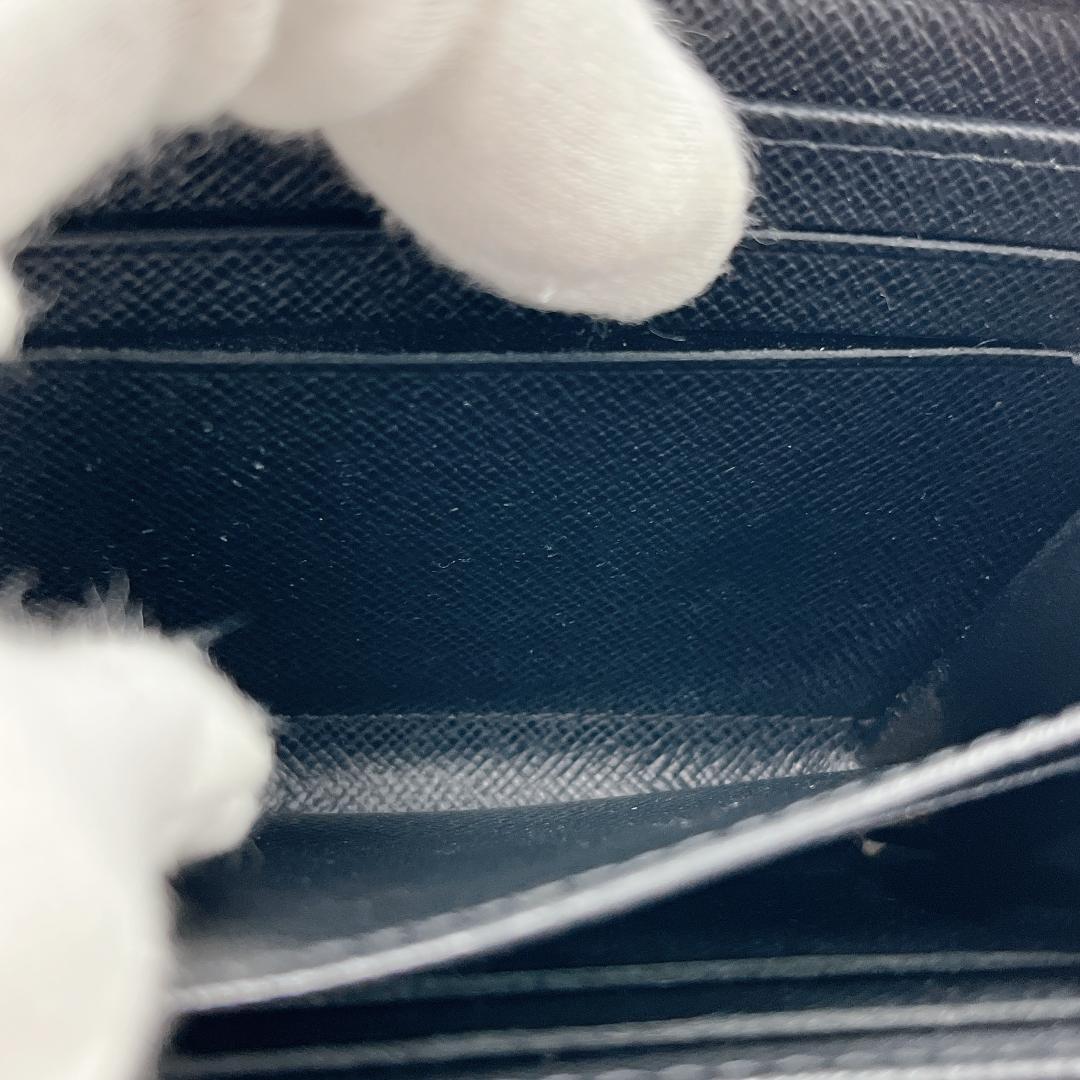 ルイヴィトン ジャイアント リバース ジッピーパース M69354