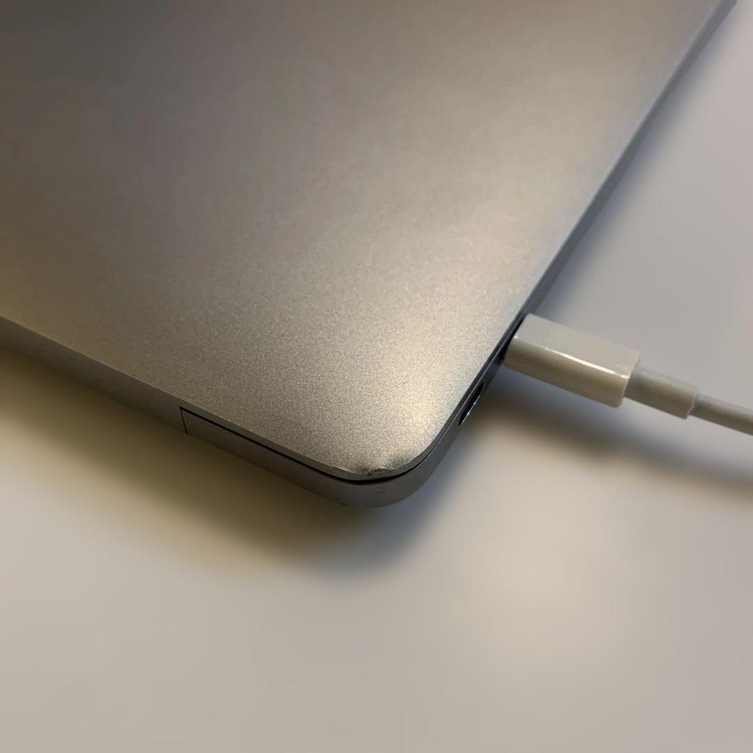 MacBook本体 MacBook Pro 13inch 256GB 2017 A1708