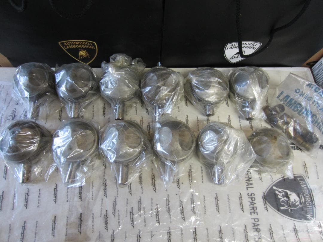 so ・ランボルギーニミウラV12ピストン中古12個