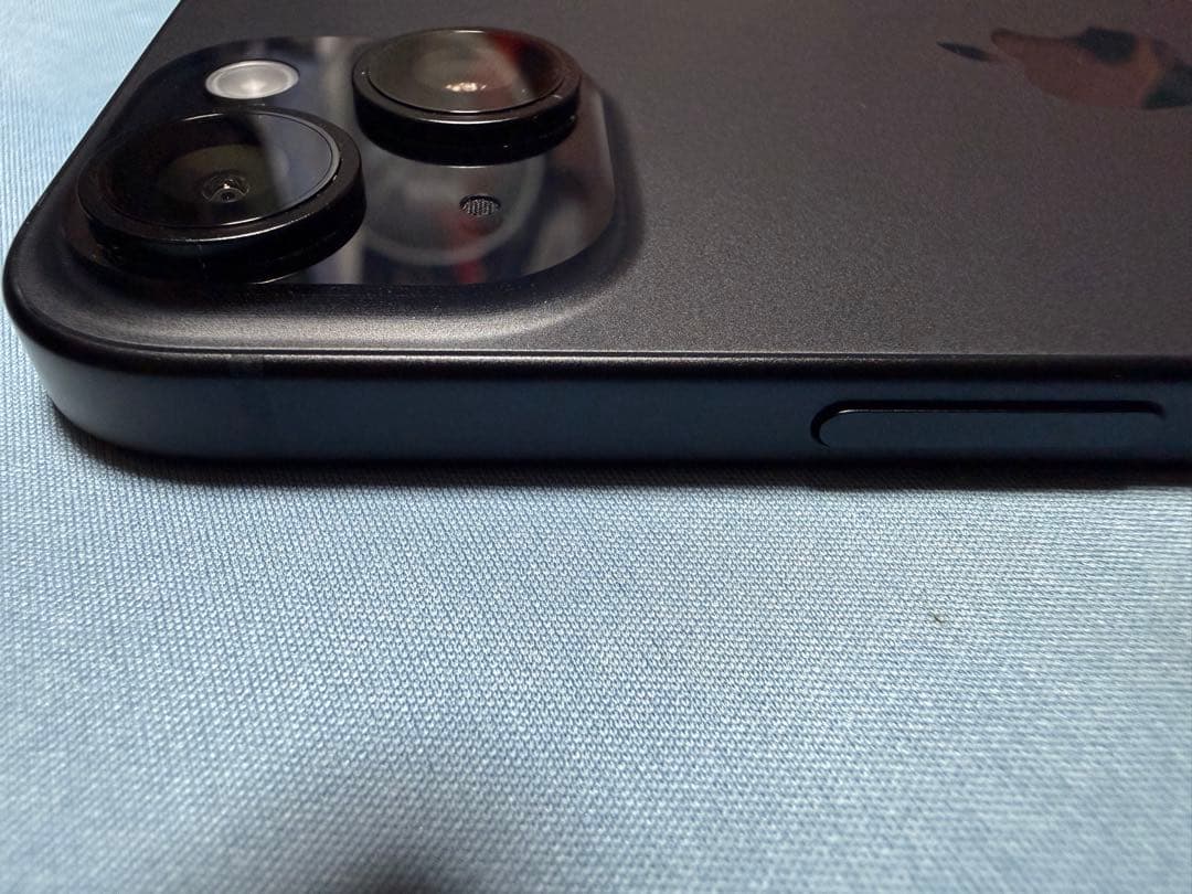 iPhone 15 スペースブラック 128GB 93% simフリー