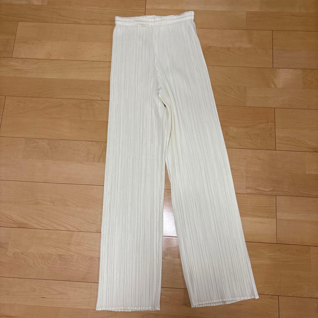 PLEATS PLEASE アイボリー カジュアルパンツ