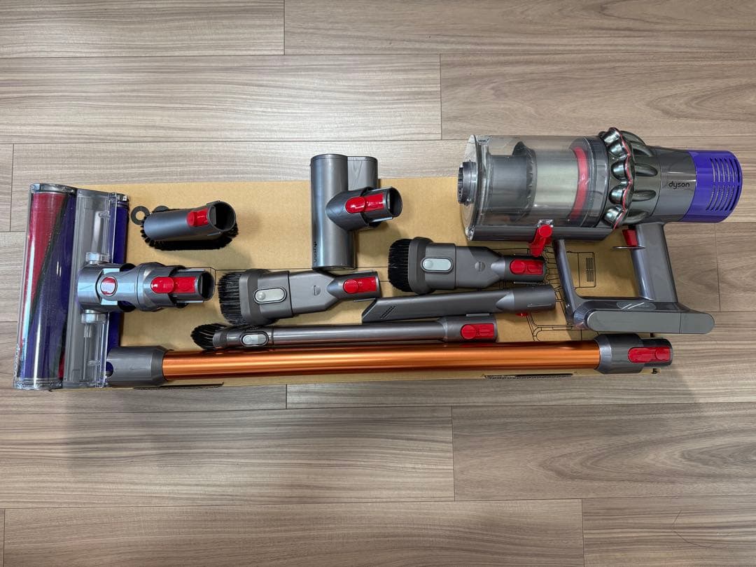 掃除機・クリーナー Dyson Cyclone V10 Fluffy (SV12 FF LF)