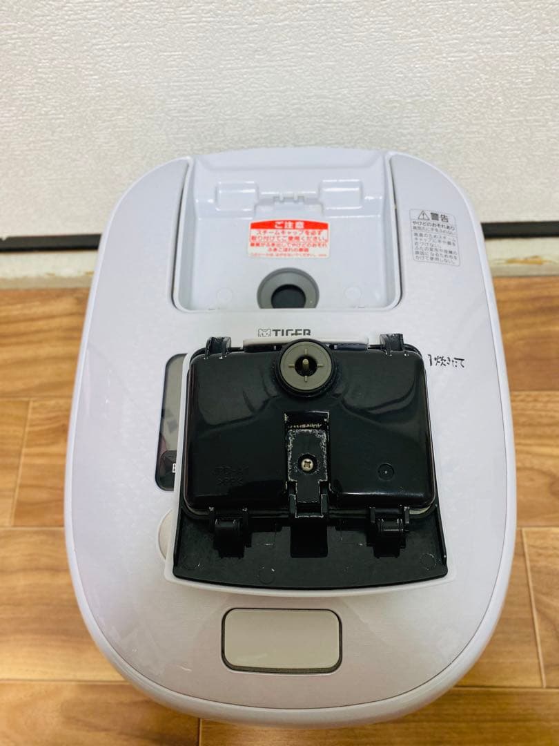 タイガー 圧力IH炊飯ジャー JPD-A060 炊きたて 3.5合炊き 18年製