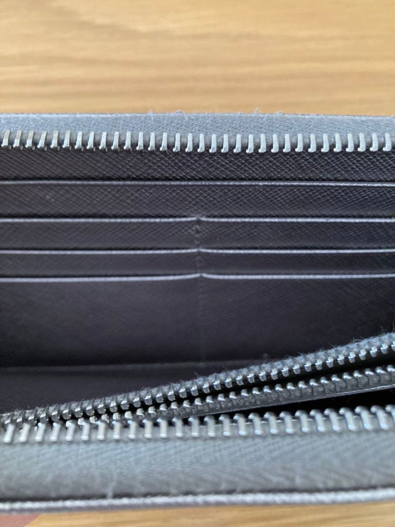 値下げPRADA サフィアーノレザー 長財布 シルバー