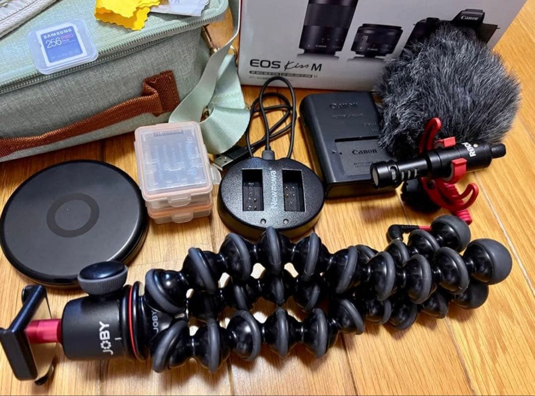 Canon EOS Kiss M ホワイト セット ※ミラーレス