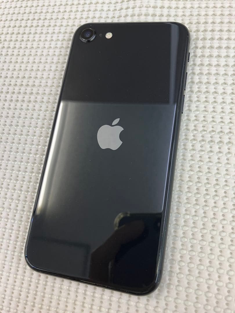 iPhone SE 第2世代 128GB リアカメラ難あり