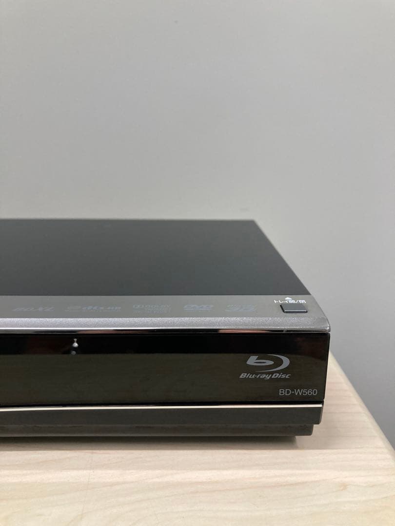 めっちゃ綺麗　シャープ　AQUOS ブルーレイ　BD-W 560