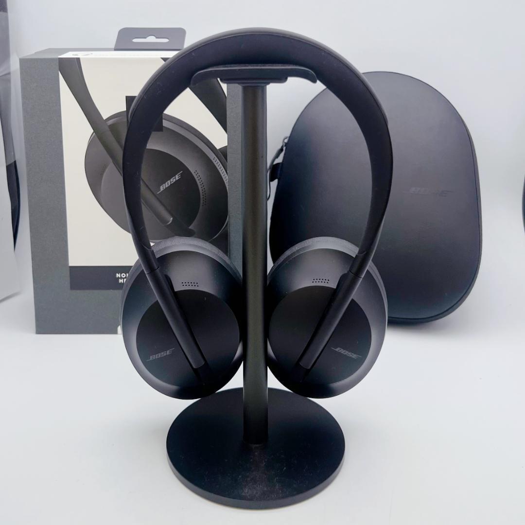 箱ケース台座付き 未使用 Bose ノイズキャンセリング ヘッドフォン 700.