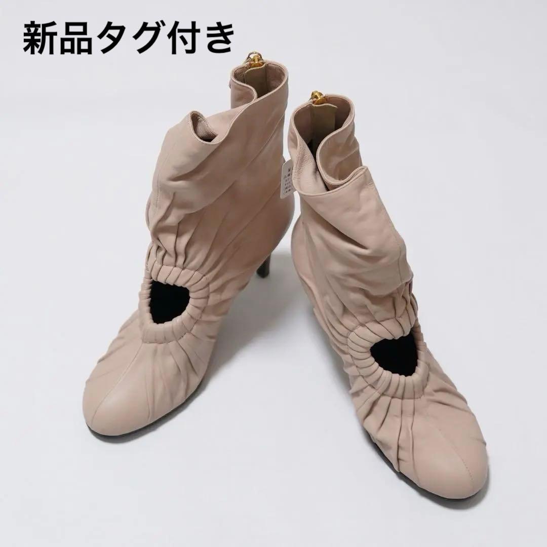 新品タグ付　モスキーノ　ピンク　ショートブーツ　ハート　ヒール