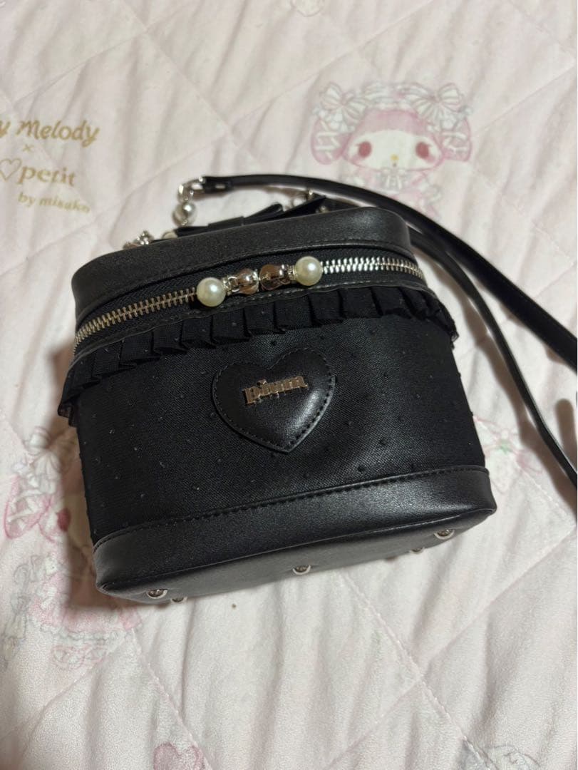 pium ハートドットチュールバニティ バッグ ブラック