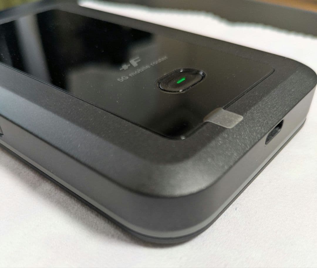 富士ソフト 5G対応 Wi-Fiモバイルルーター +F FS050W