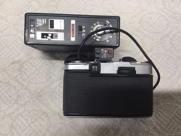 オリンパス　ペン　ストロボ付き　稼働品