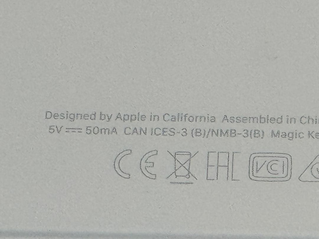 Apple 純正　iPad Magic Keyboard Folio A2695