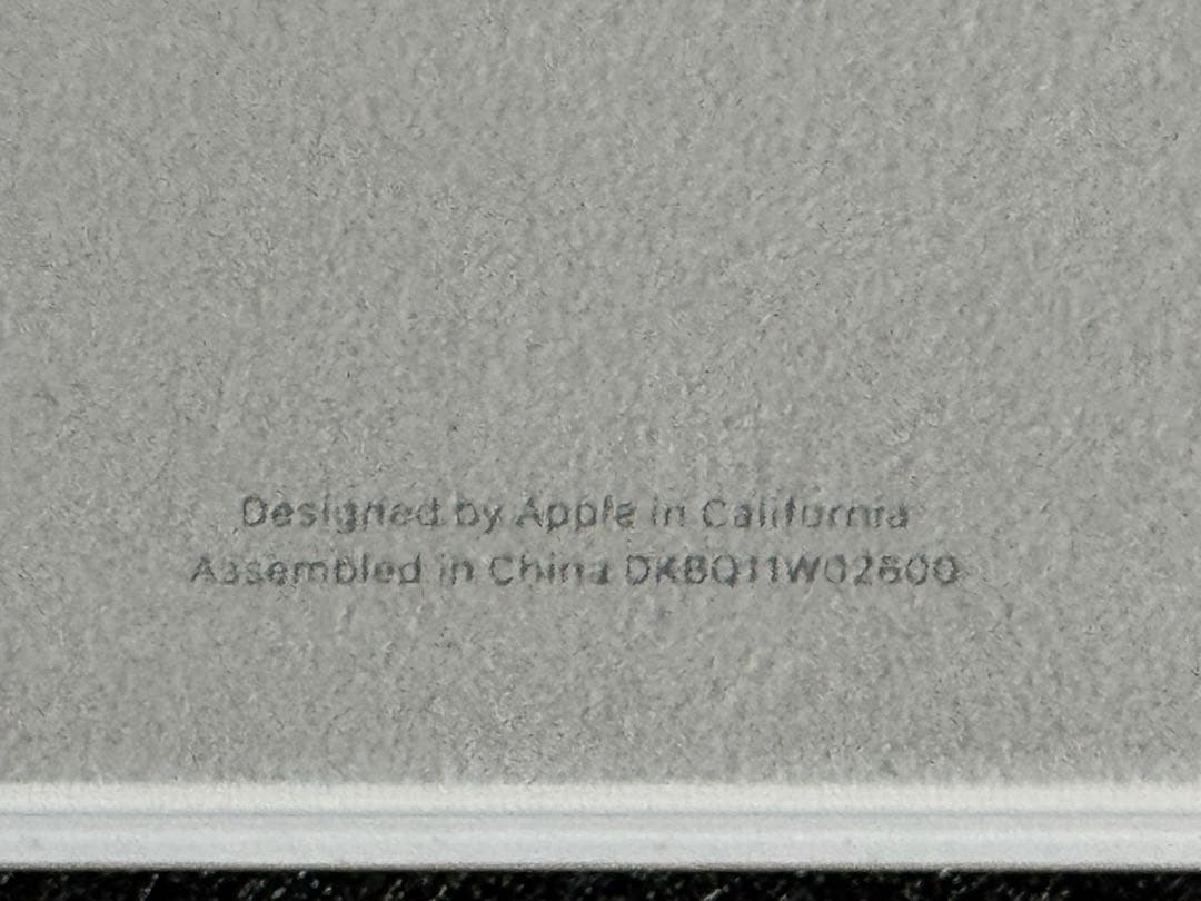 Apple 純正　iPad Magic Keyboard Folio A2695