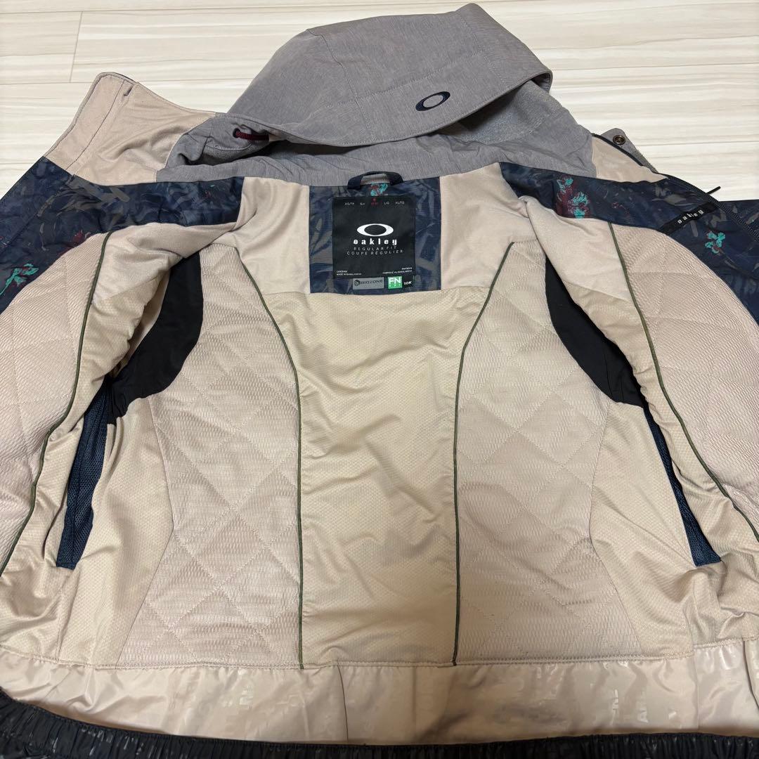 oakley スノーボードウェア　M レディース