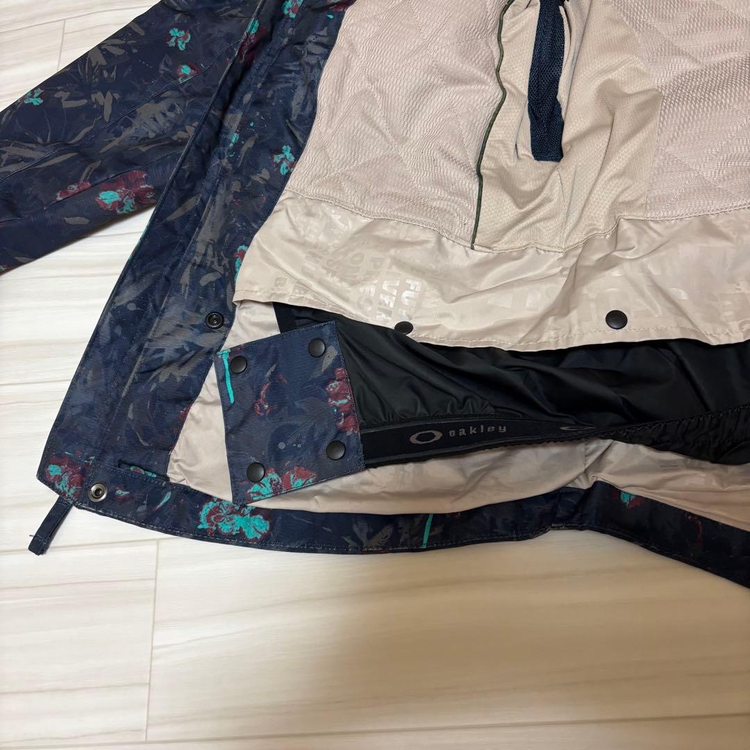 oakley スノーボードウェア　M レディース