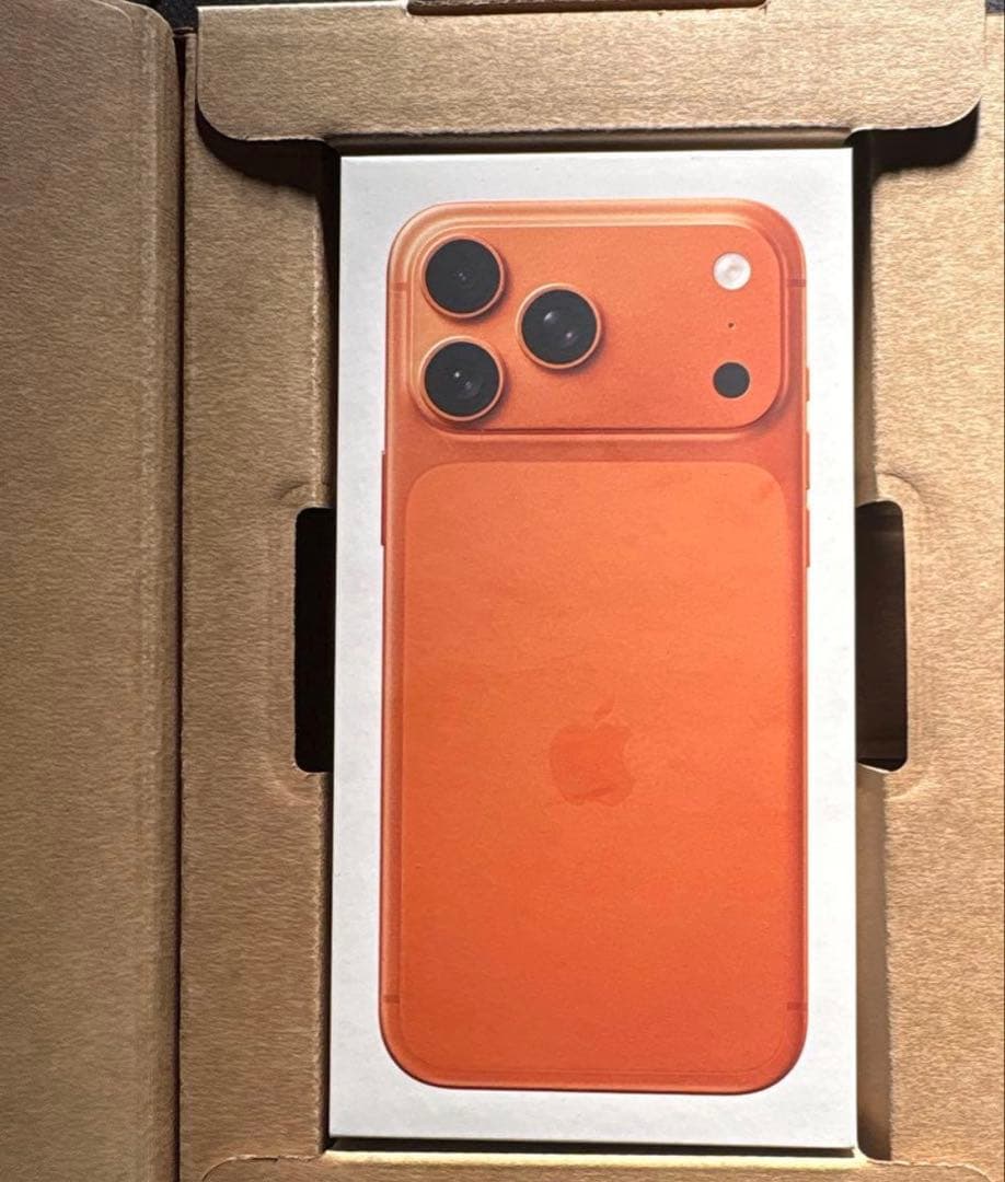 【未開封】iPhone17promax 512GBコズミックオレンジ