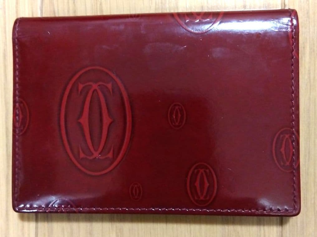 カルティエ　ハッピーバースデー　カーフレザーの名刺入れ