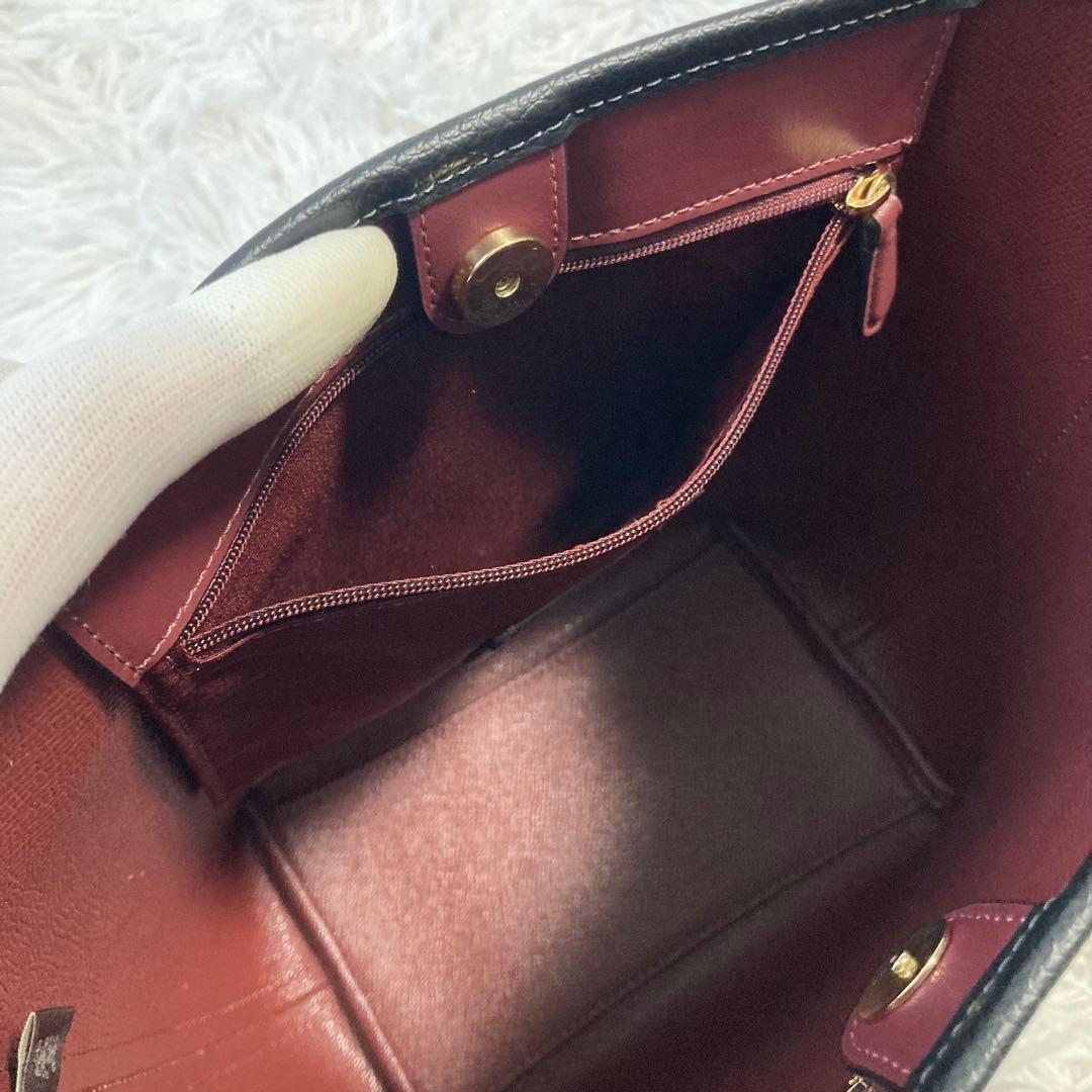 極美品　現行　コーチ　ショルダーバッグ　シティ バケット バッグ　2way 黒