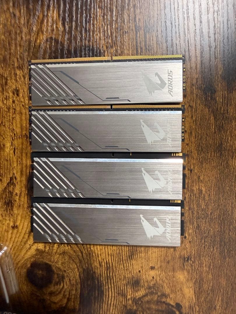 AORUS DDR4 3200 メモリ 16GB (2x8GB)