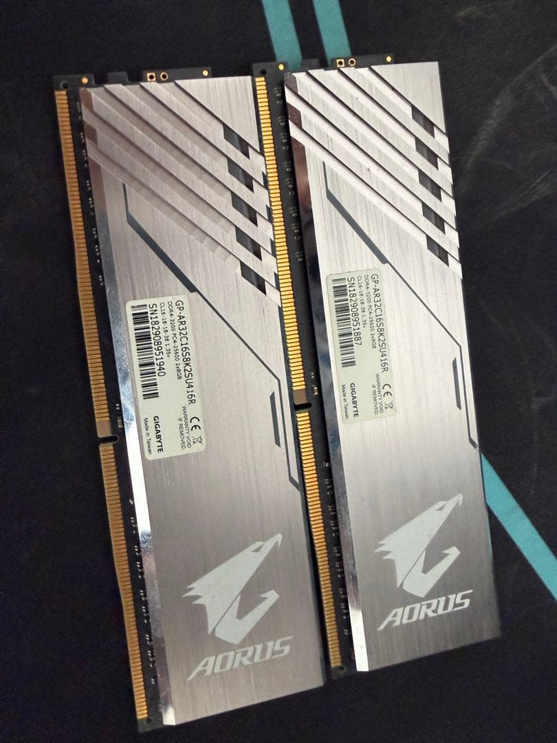 AORUS DDR4 3200 メモリ 16GB (2x8GB)
