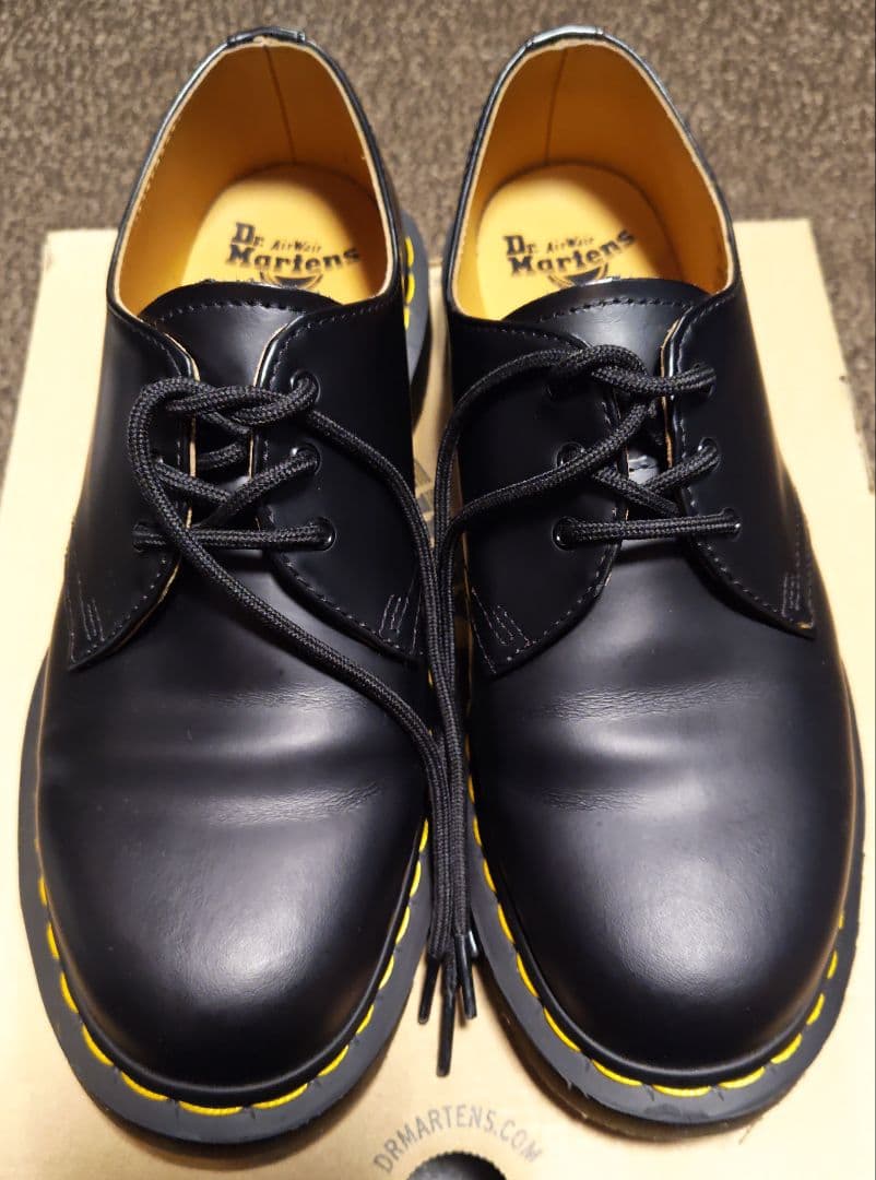 美品中古ドクターマーチン 1461 3ホール UK9