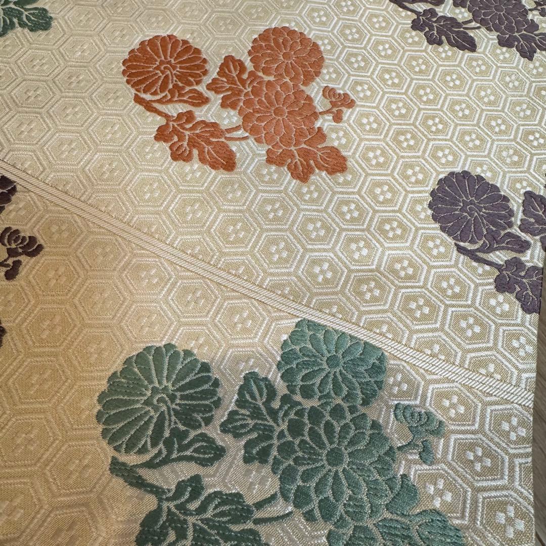 三越　超美品　人間国宝　喜多川平郎　有職唐織　名古屋帯　着物　376 白　紫