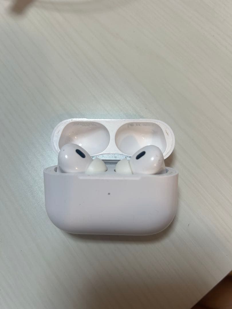 AirPods Pro 第二世代　(訳あり)