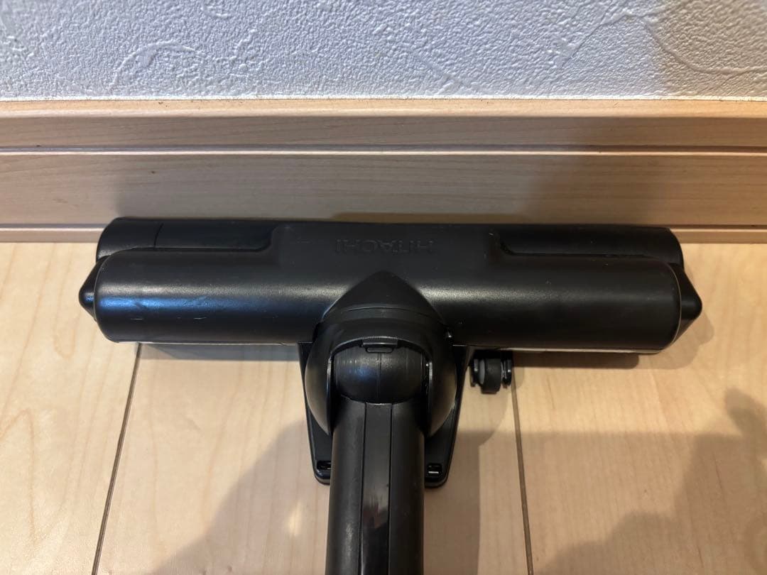 HITACHI コードレス掃除機　PV-BL3L BT未使用近収納付スタンド