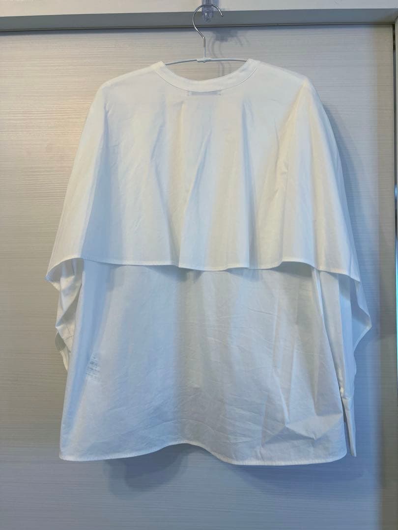 ありんこ　CHIGNON ラッフルシャツブラウス　美品　試着のみ