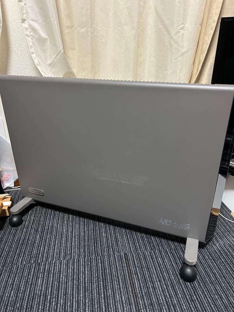 動作品◆DeLonghi コンベクターヒーター　グレー　 1200W