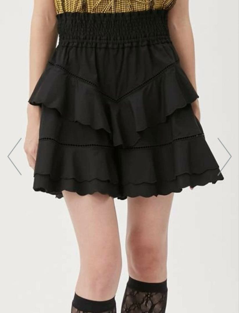 FURFUR フリル刺繍ショートパンツ