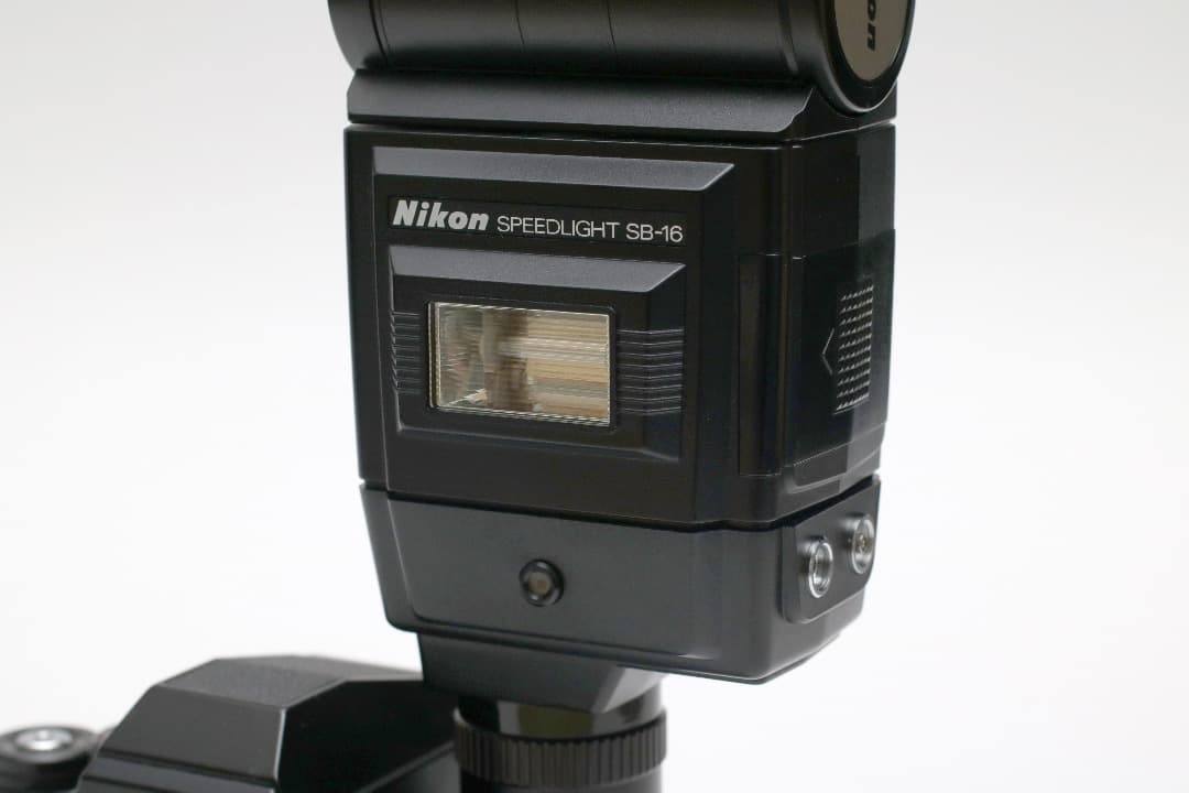 ニコン スピードライト　SB-16　（ニコンF3専用）
