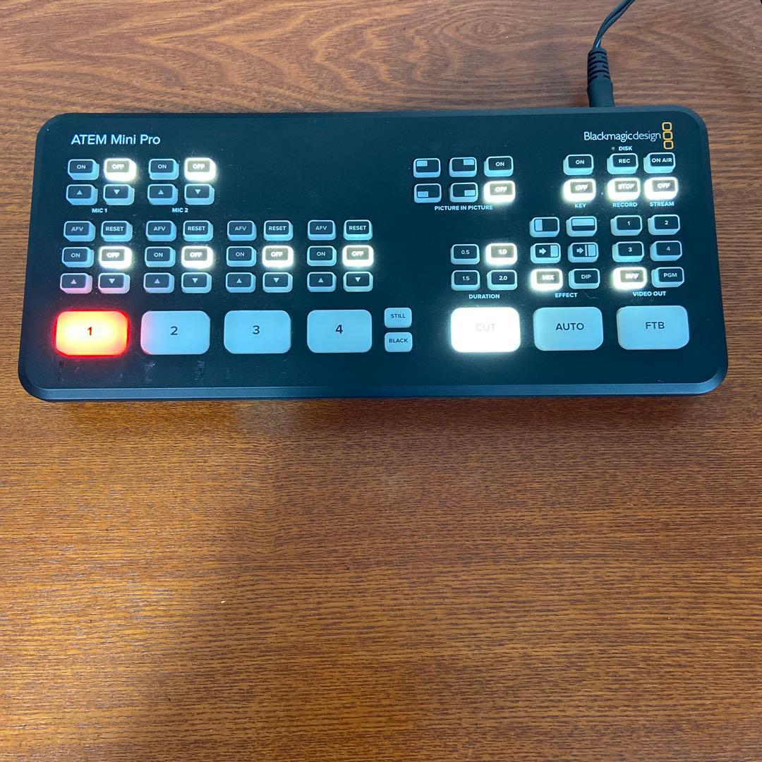 ATEM Mini Pro ビデオスイッチャー