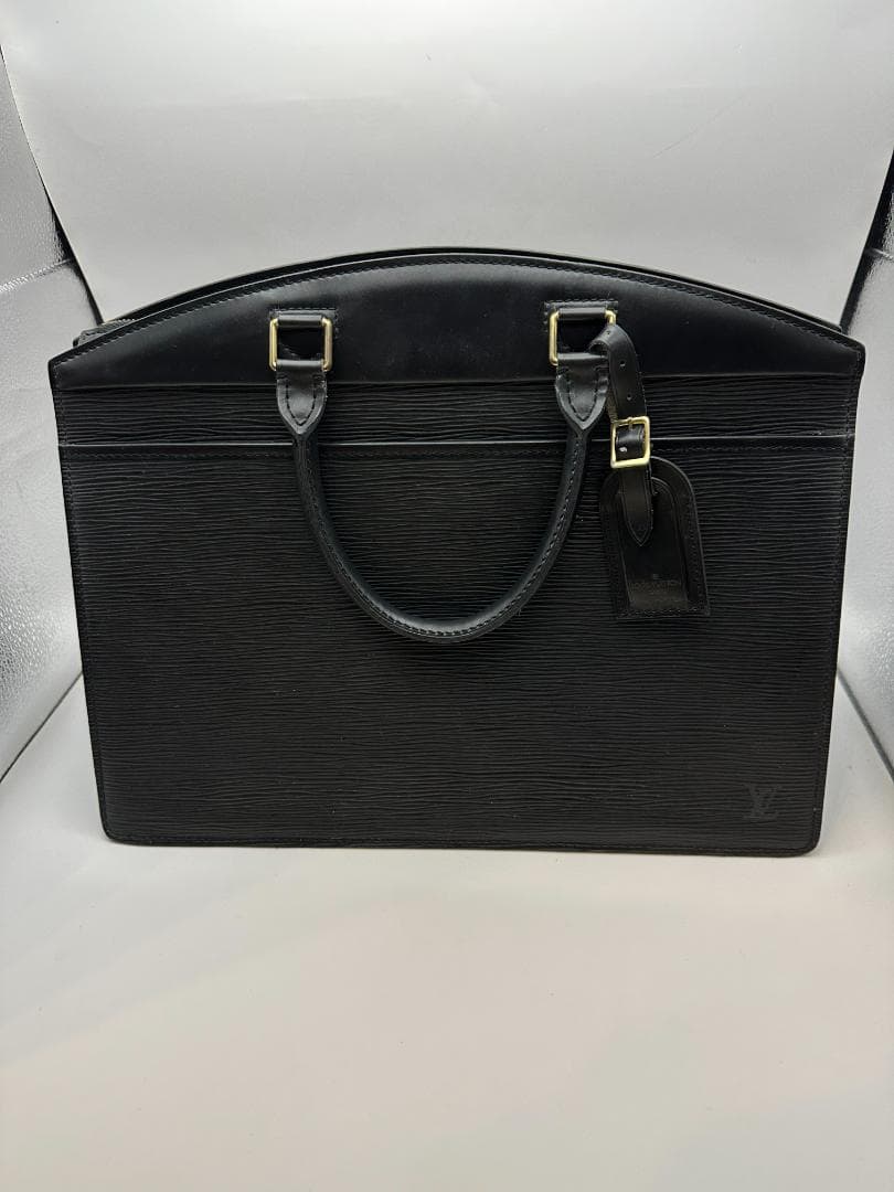 LOUIS VUITTON ✨　ルイヴィトン　エピ