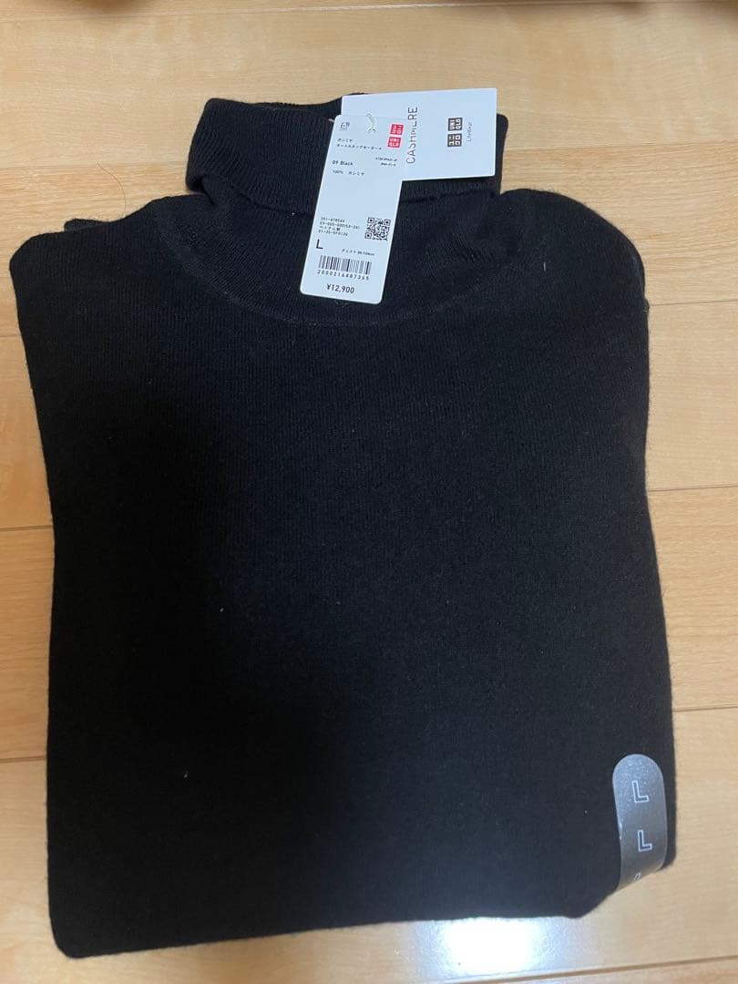 2/1まで最終値下　新品　ユニクロ　黒　カシミヤ　タートルネックセーター　L
