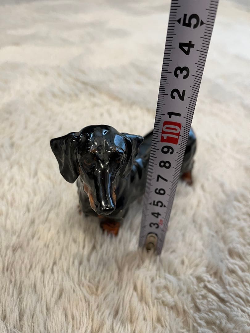   ロイヤルドルトン　ダックスフンド 陶器 置物