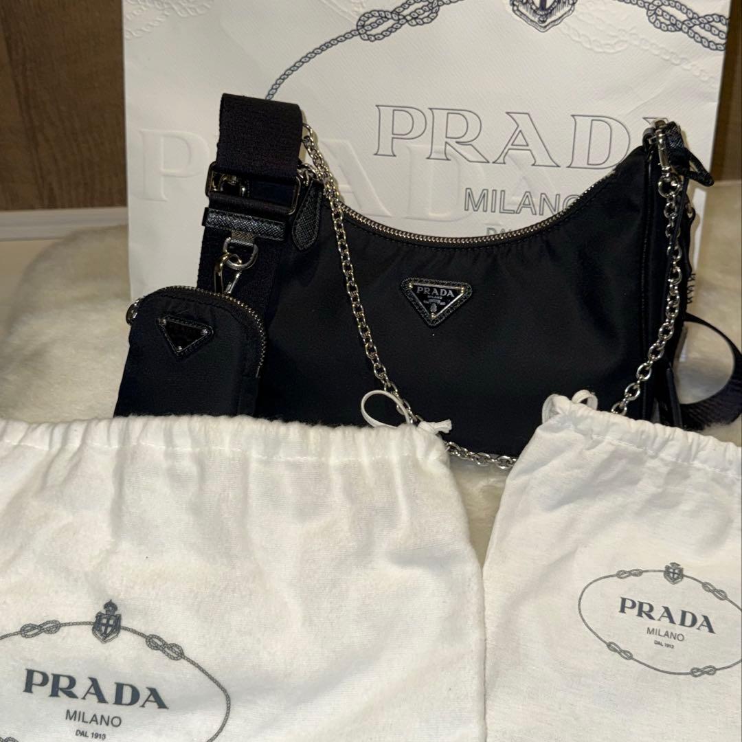 プラダ Re-Edition 2005 Re-Nylon バッグ