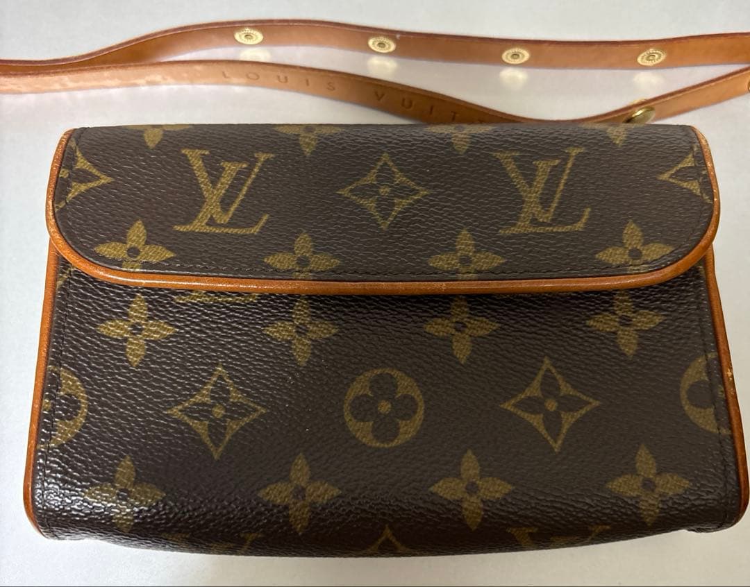 Louis Vuitton モノグラムポシェットフロランティーヌ ベルト付き