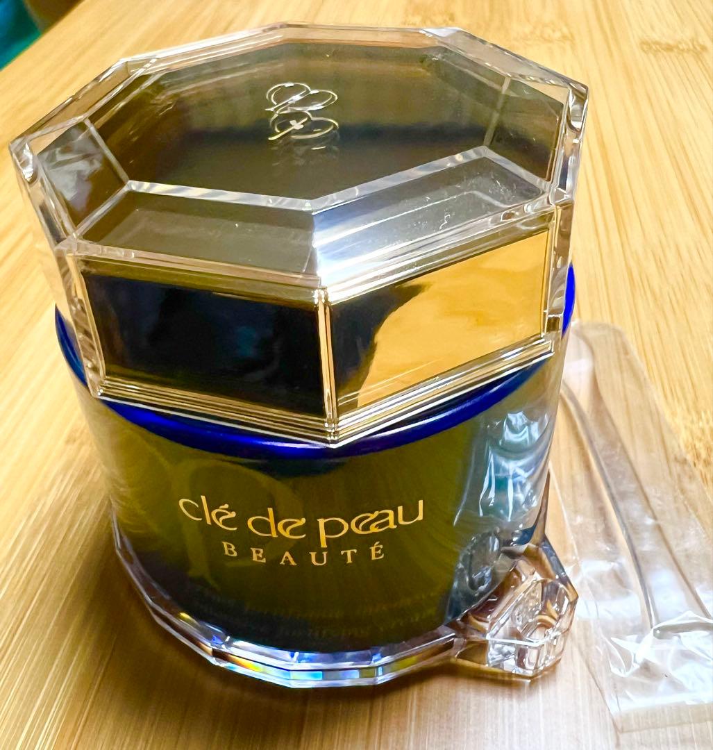 クレドポーボーテ クレームアンタンシヴ　クリーム状乳液　夜用　新品