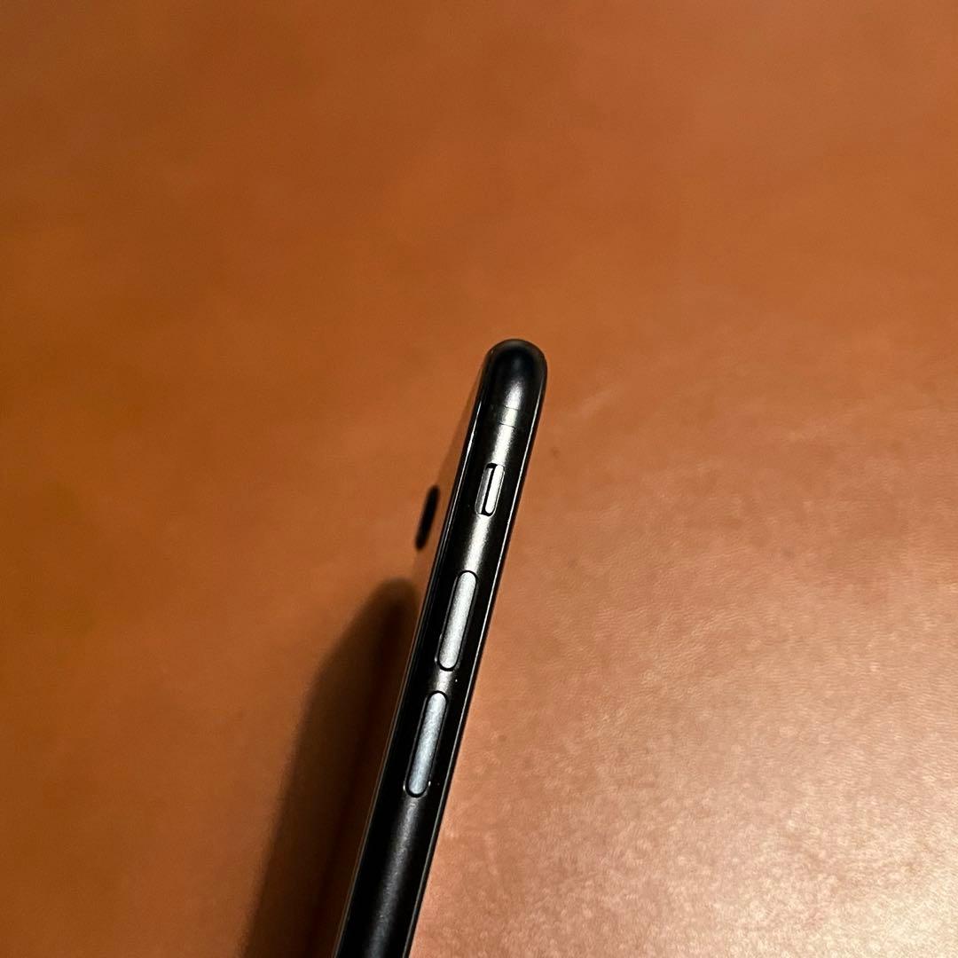 iPhone SE 第2世代 64GB ブラック バッテリー92%