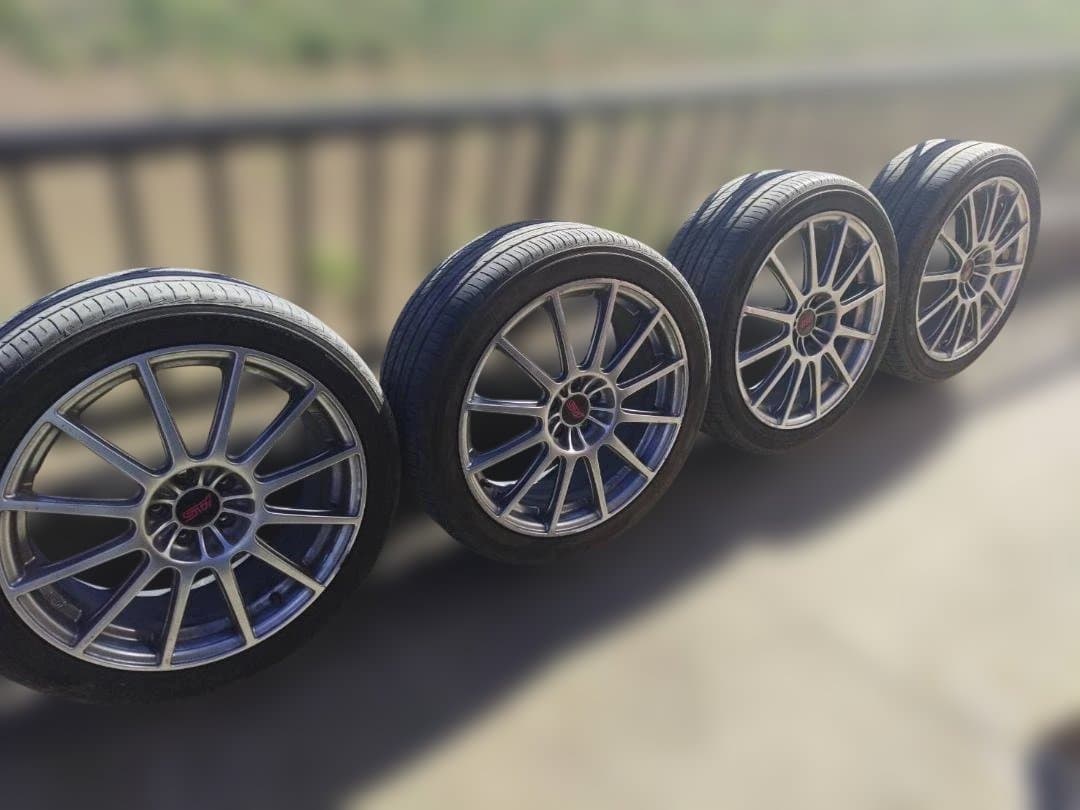 STI 18インチ シルバー ホイールセット