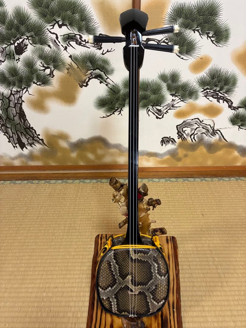 沖縄三線！貴重！知念大工型！本蛇皮！本張り！【一枚張り】⑦⓬