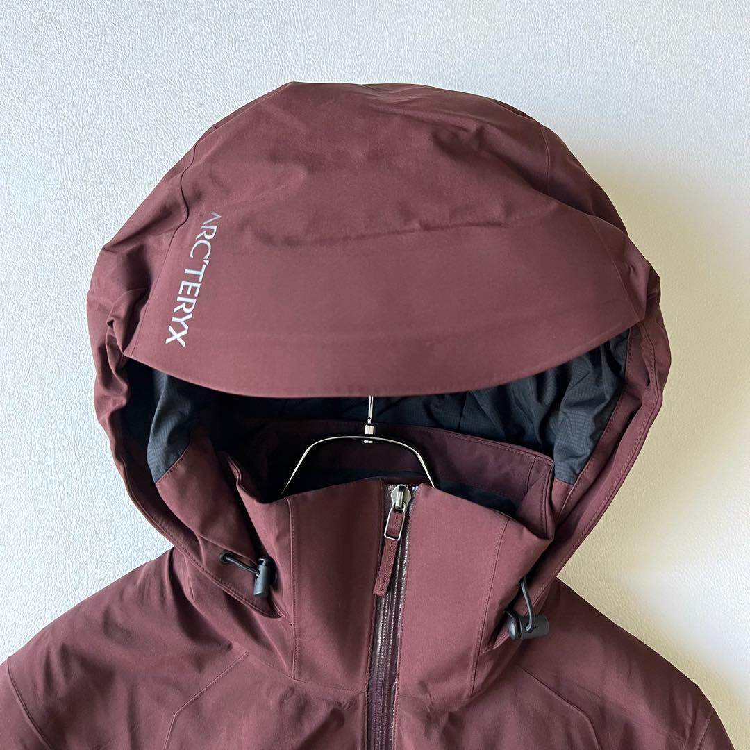 3254 アークテリクス　ゴアテックス TIYA 中綿ジャケット　ブラウン