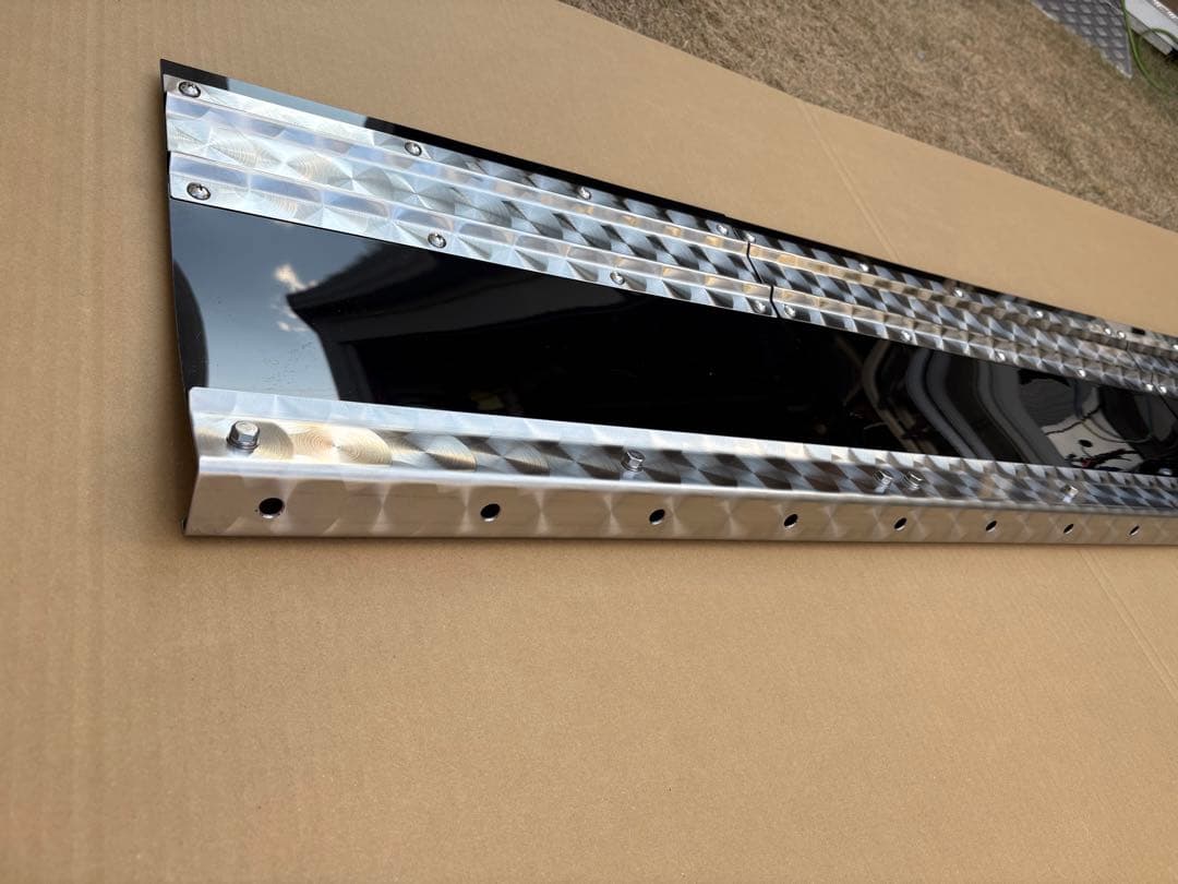 カズ　長タレ　ウロコ　三分割