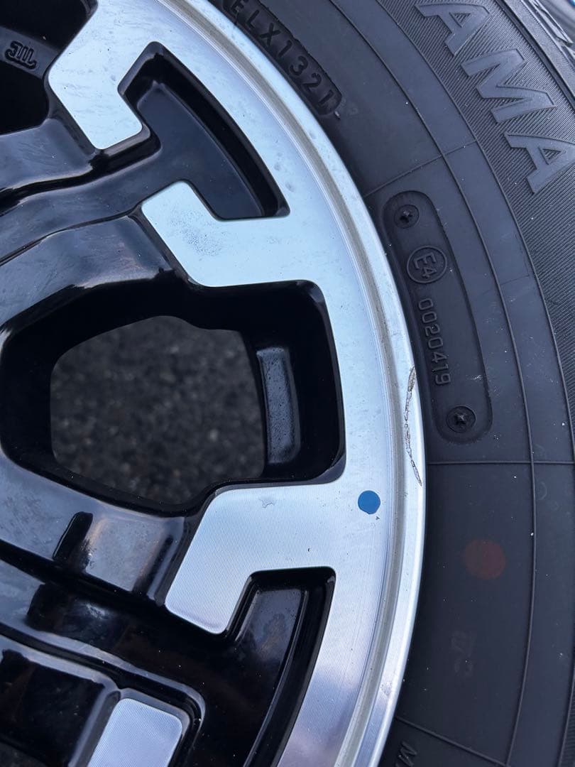 た*る様 送料込　キャラバン　プロスタイル　純正ホイール　2021年製　195/