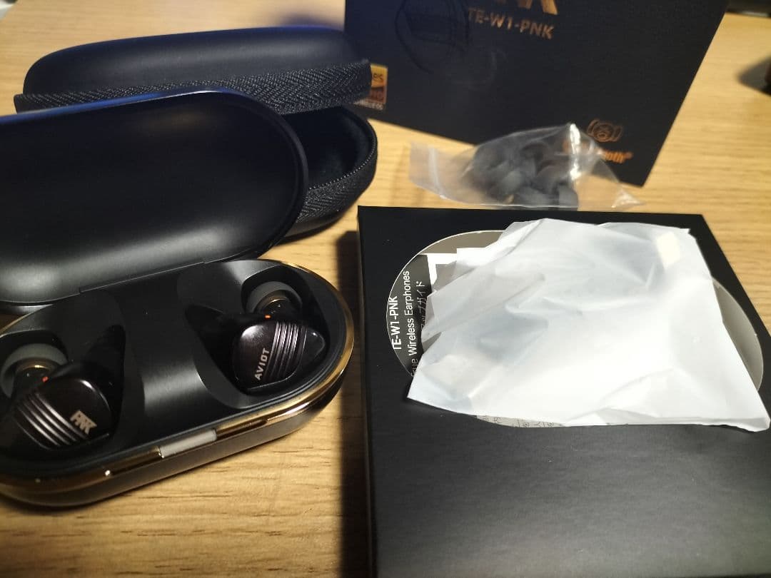 【アルコール清掃済】ピヤホン8 AVIOT PRK TE-W1-PNK