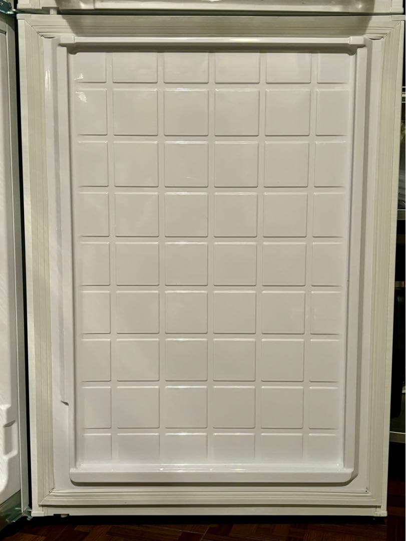 【大幅値下げ！】美品 送込み シャープ 冷蔵庫 SJ-PD28K-W SHARP