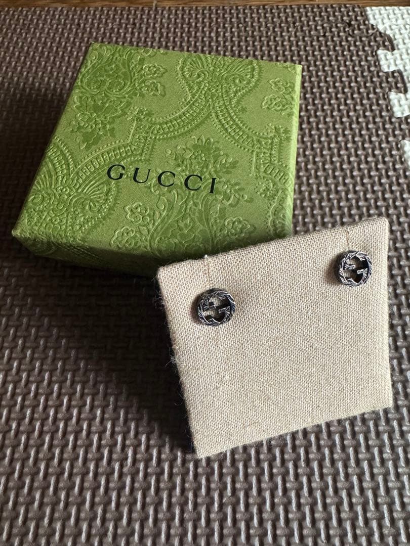 GUCCI グッチ インターロッキングピアス