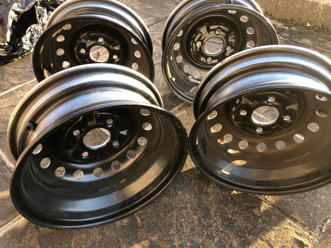 nv200 鉄ホイール　14インチ 4個セット ナット　センターキャップ付き